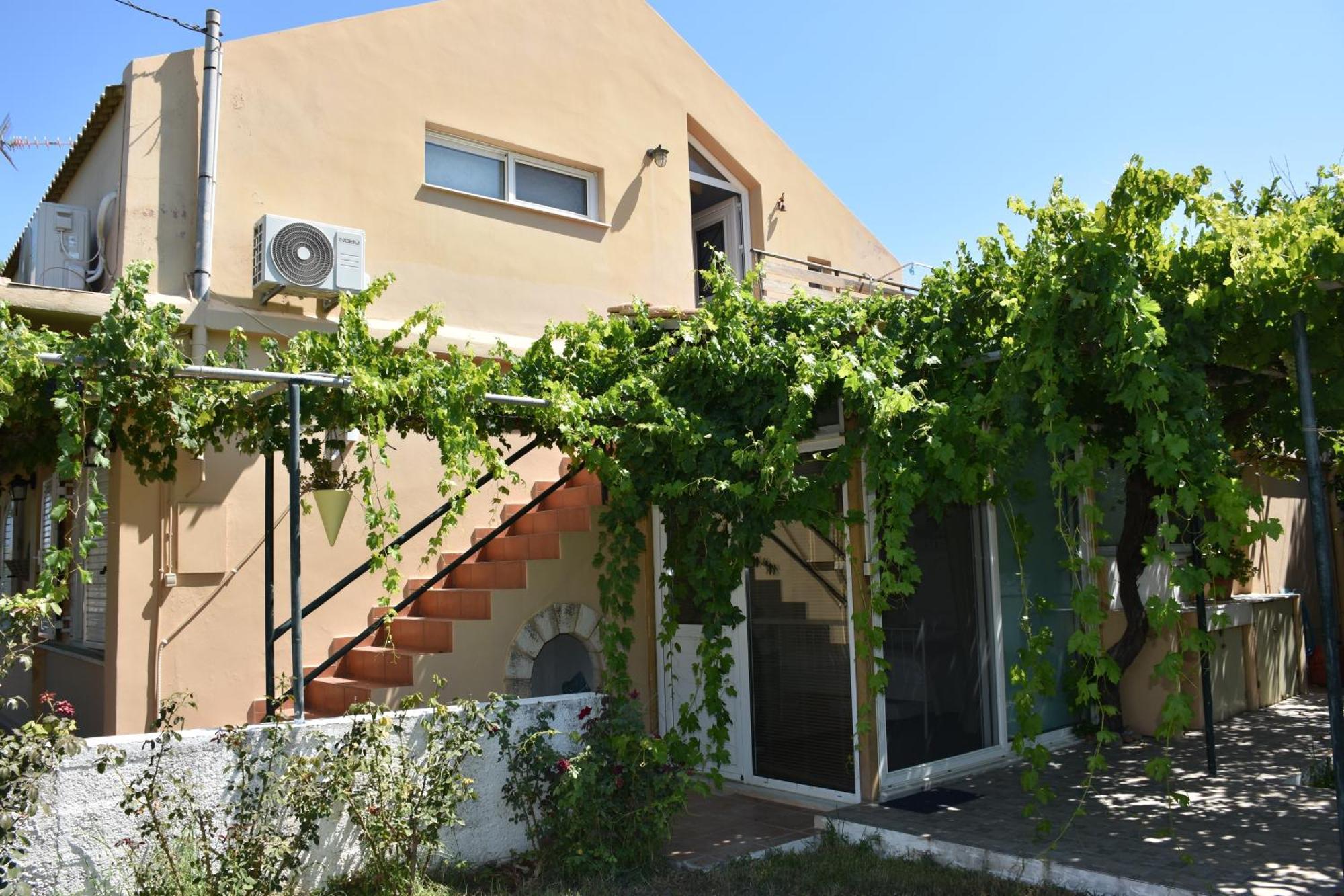 Villa Gerani Gerani  Bagian luar foto