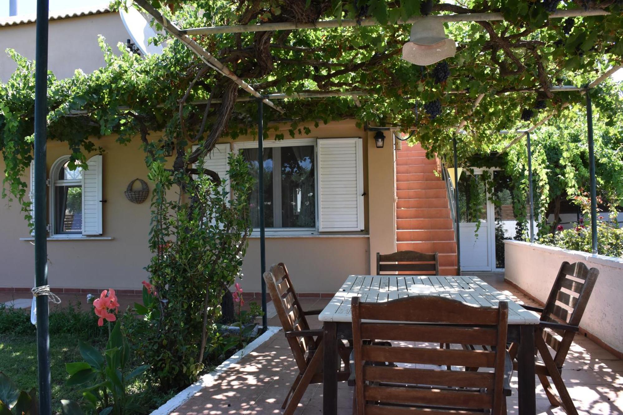 Villa Gerani Gerani  Bagian luar foto